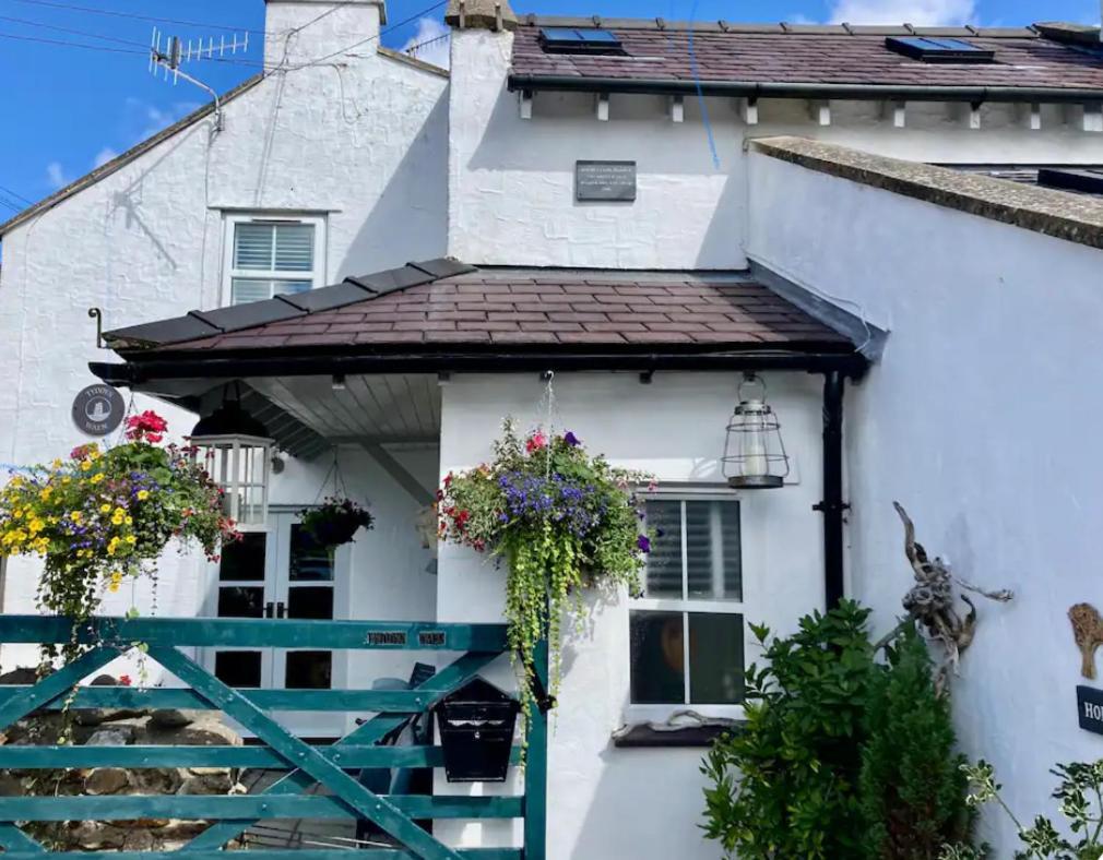 Anglesey Traditional 2 Bed Stone Cottage With Ev 앰루크 외부 사진