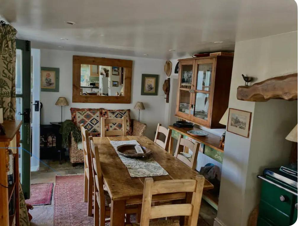 Anglesey Traditional 2 Bed Stone Cottage With Ev 앰루크 외부 사진
