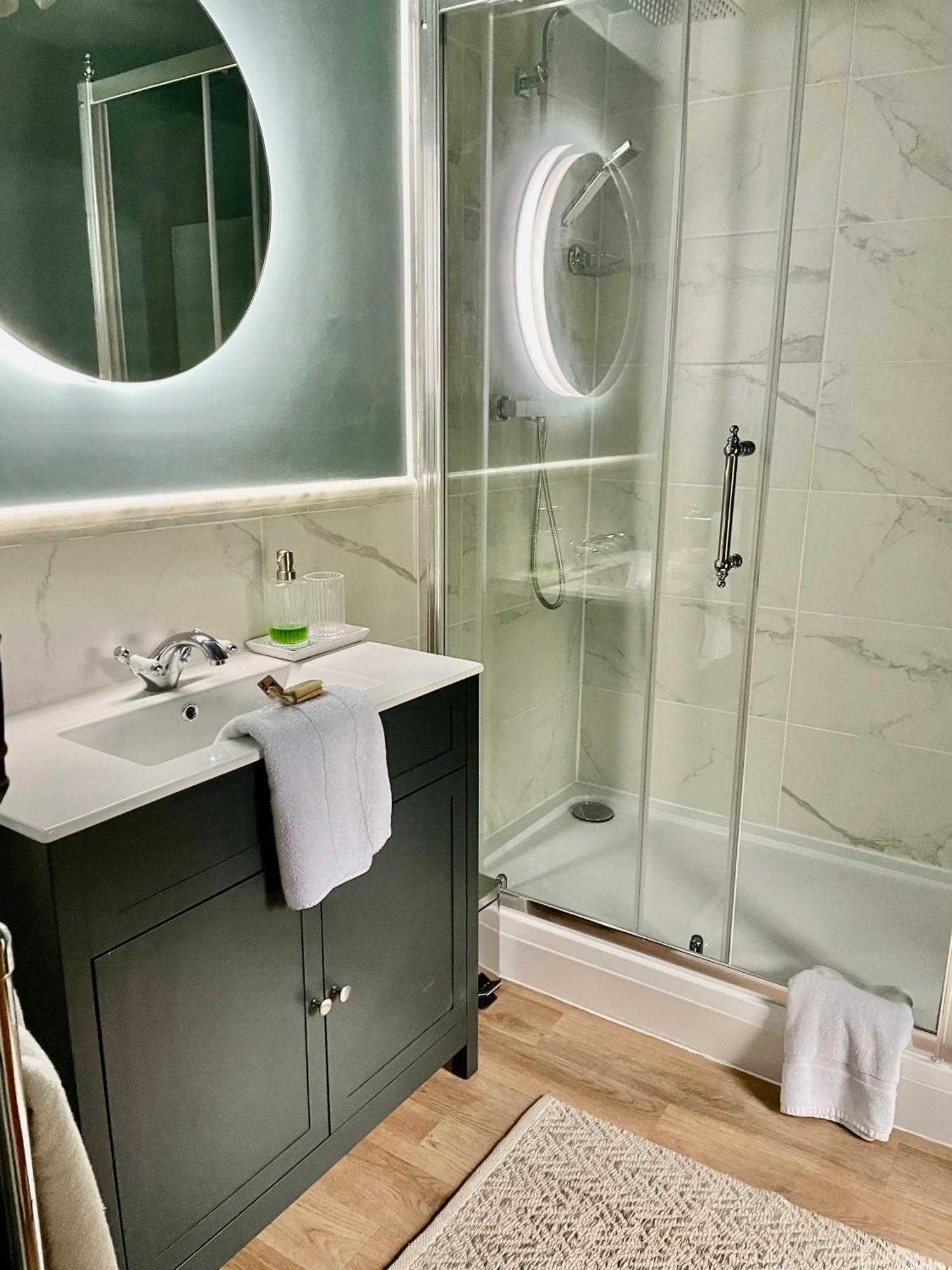 Anglesey Traditional 2 Bed Stone Cottage With Ev 앰루크 외부 사진